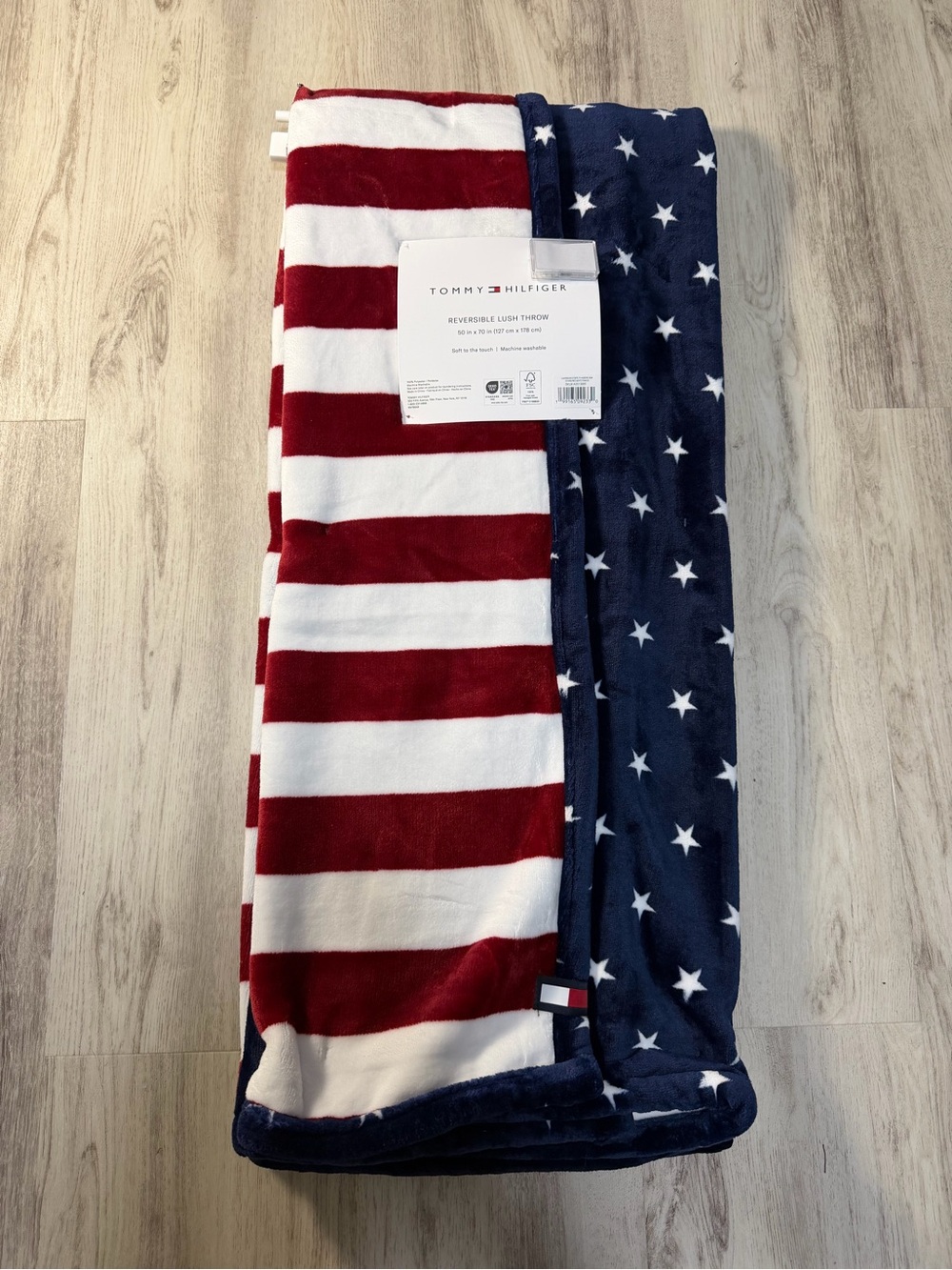 Tommy Hilfiger Red White Navy Star & Stripe Plush Throw